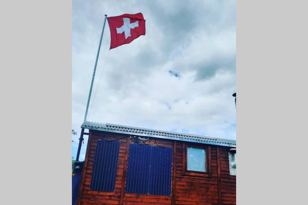 Autarkes Tiny House Mit Rheinblick Apartment Rumikon Exterior photo