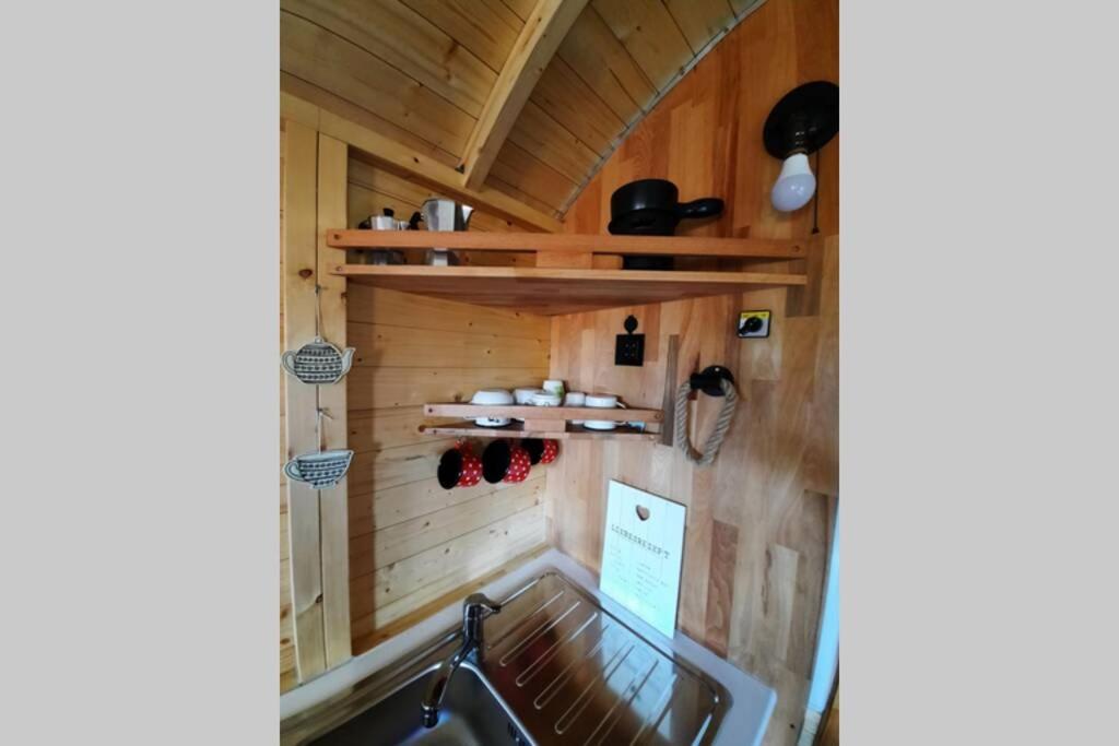 Autarkes Tiny House Mit Rheinblick Apartment Rumikon Exterior photo