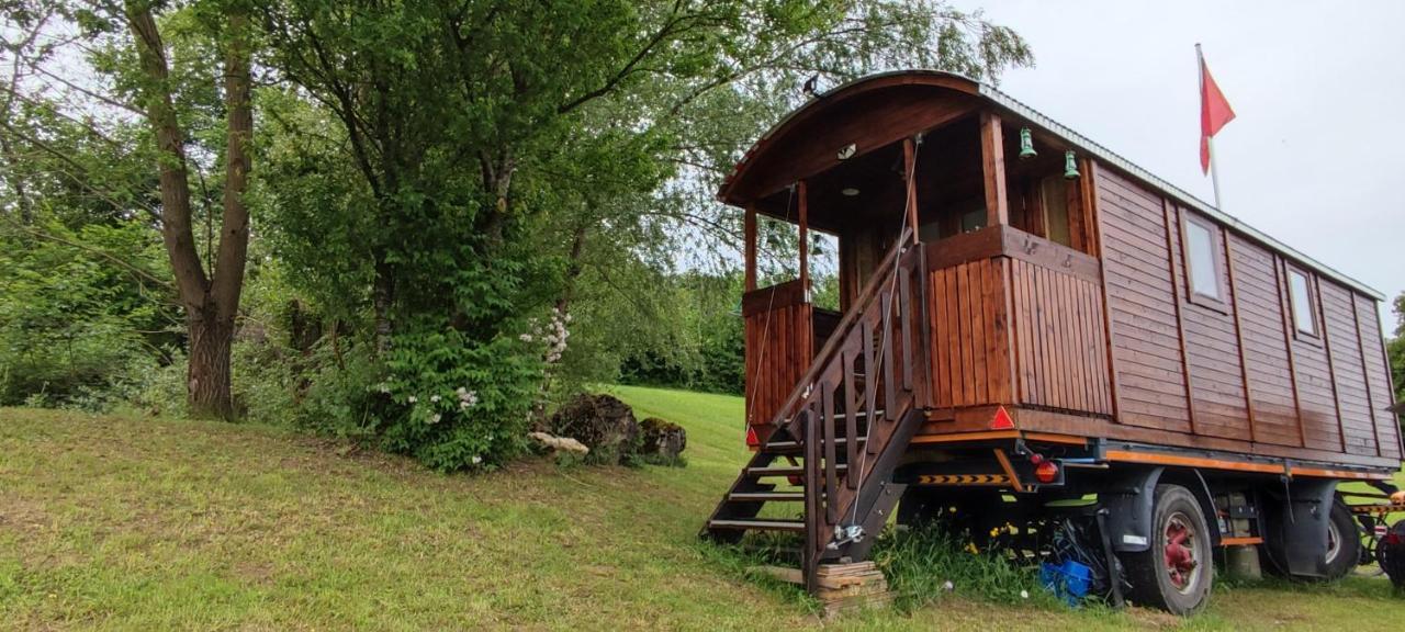 Autarkes Tiny House Mit Rheinblick Apartment Rumikon Exterior photo